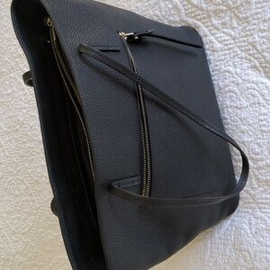 AQUATALIA Genuine Italian Leather Greenwich Leather Tote